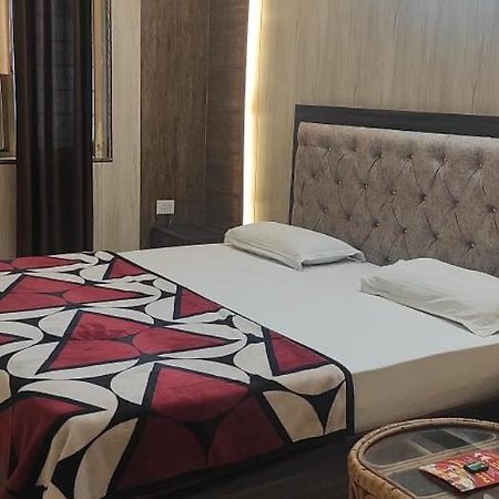 Hotel Shiv Ganga Rishīkesh Zewnętrze zdjęcie