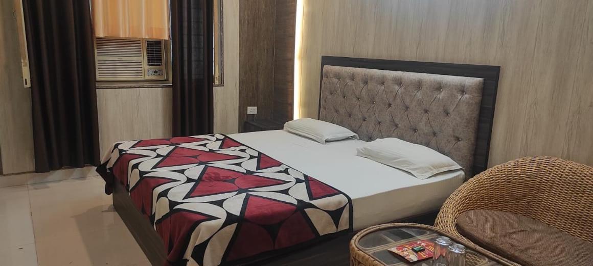 Hotel Shiv Ganga Rishīkesh Zewnętrze zdjęcie